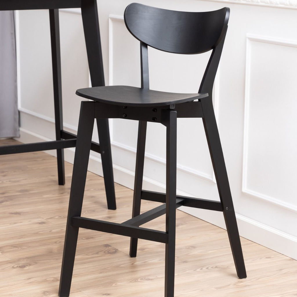 Roxby Bar Table in Black & Oak includes 4 Roxby Bar Stool in Black
